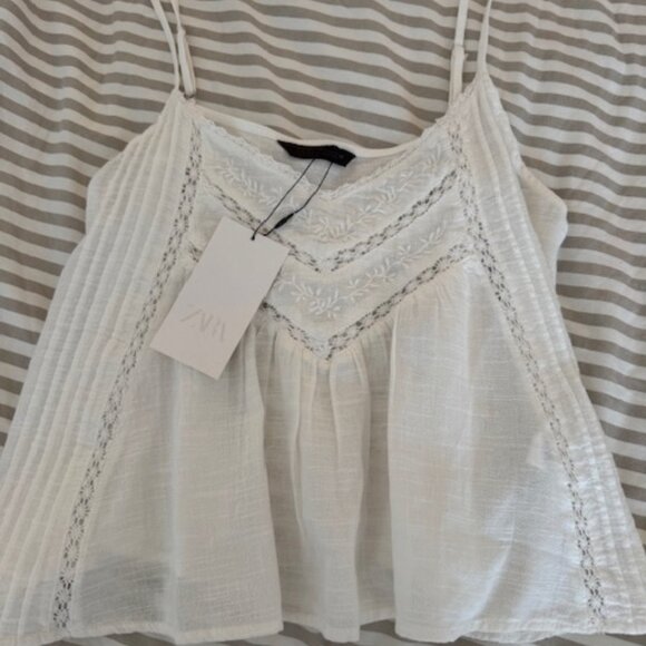 Zara Lace and Embroidered Flowy Boho Top NWT - Picture 1 of 5